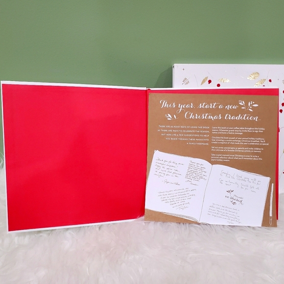Hallmark Christmas keepsake memory book - Picture 7 of 11